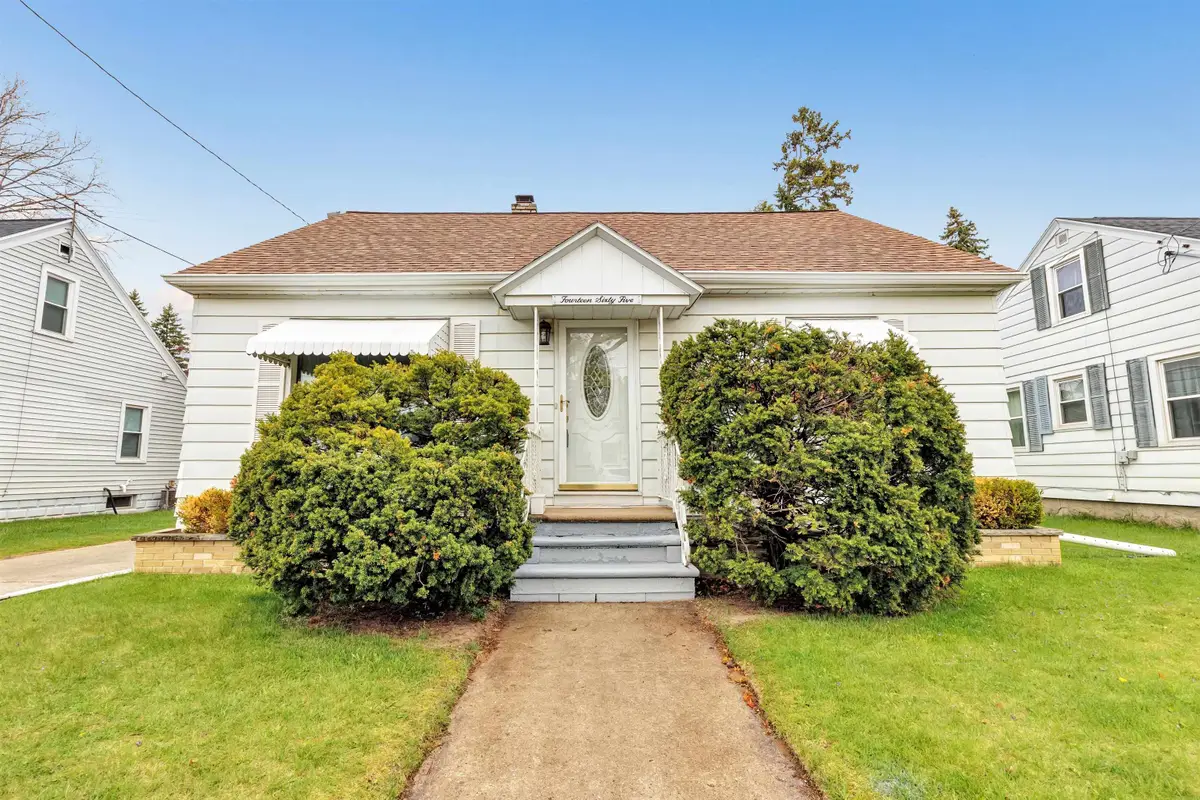 1465 Harvey Street, Green Bay, WI 54302 - #1