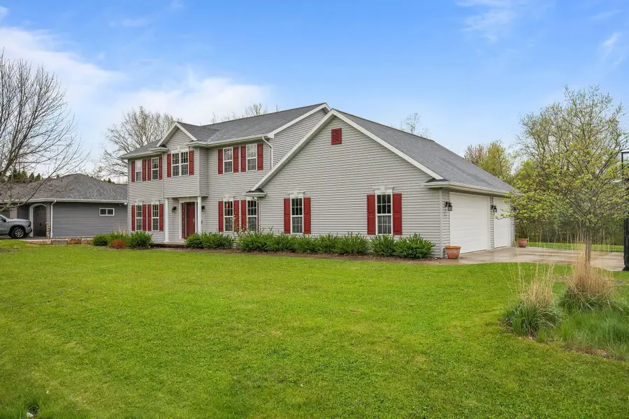 3663 Hickory Ridge Road, Oshkosh, WI 54904 - #2