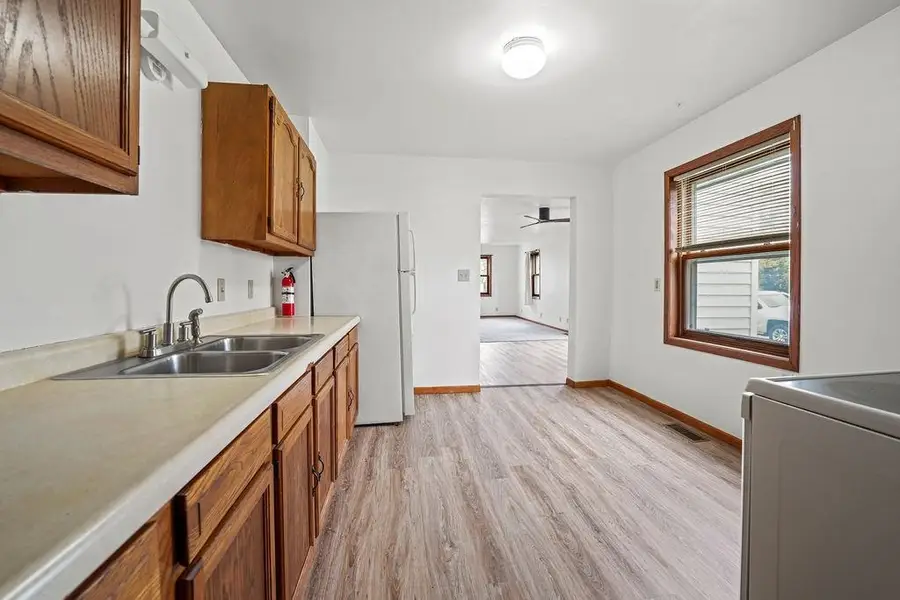318 Sterling Avenue, Oshkosh, WI 54901 - #3