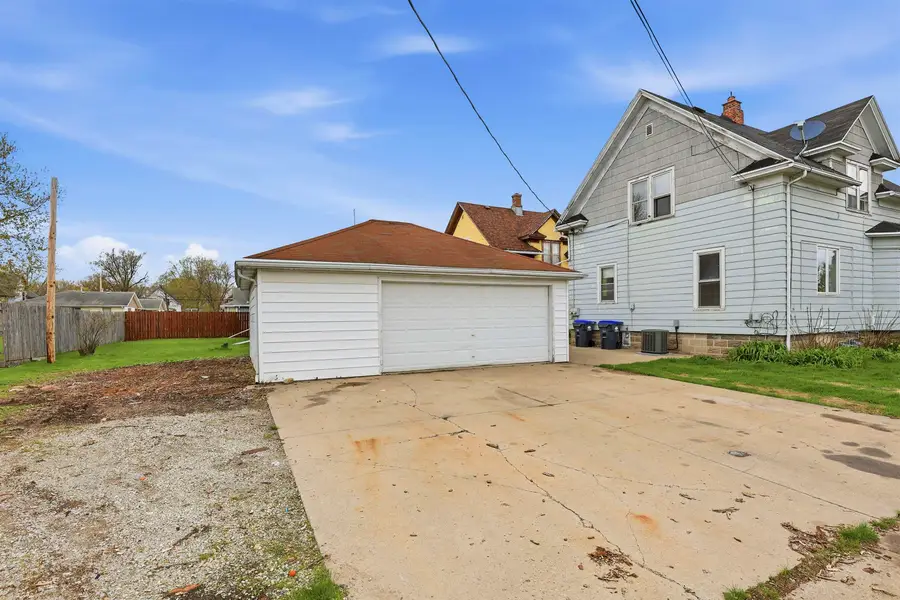 502 Adams Street, Neenah, WI 54956 - #2