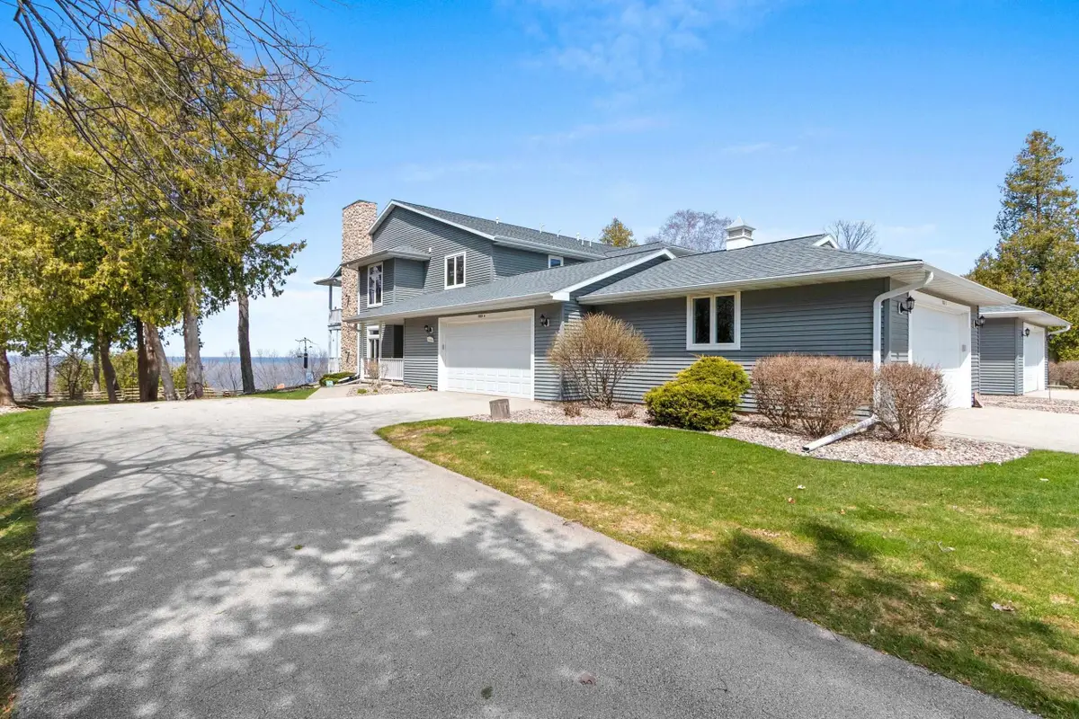 5323 Sunset Bluff Drive #A, Green Bay, WI 54311-9134 - #1
