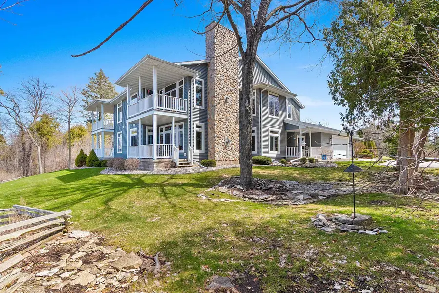 5323 Sunset Bluff Drive #A, Green Bay, WI 54311-9134 - #3