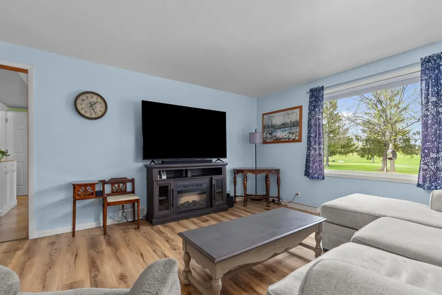 1911 S Carpenter Street, Appleton, WI 54915 - #3