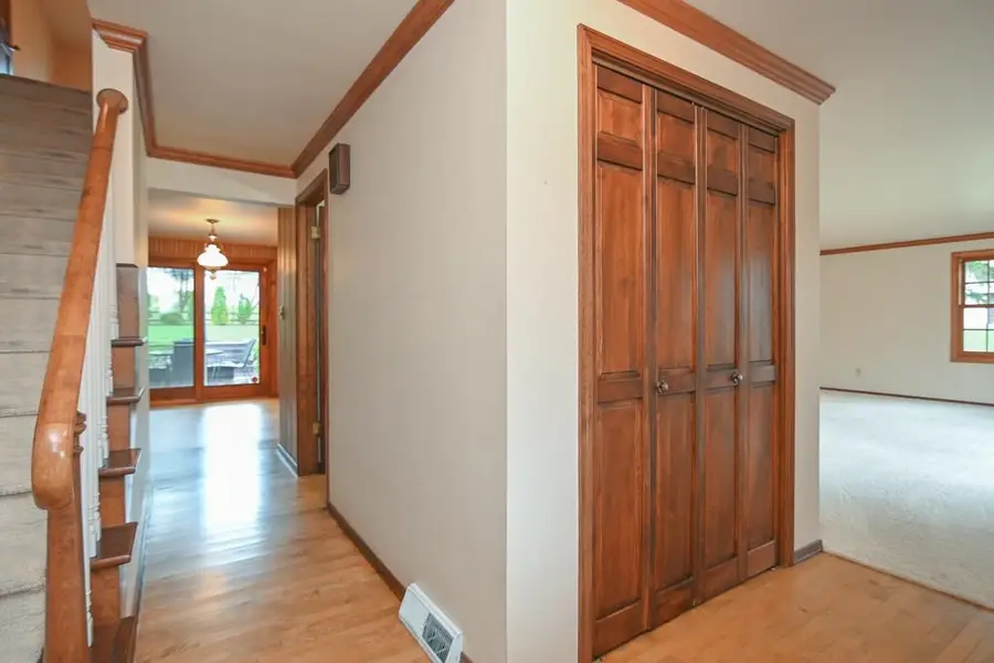 3095 Pine Ridge Court, Green Bay, WI 54311-5945 - #3
