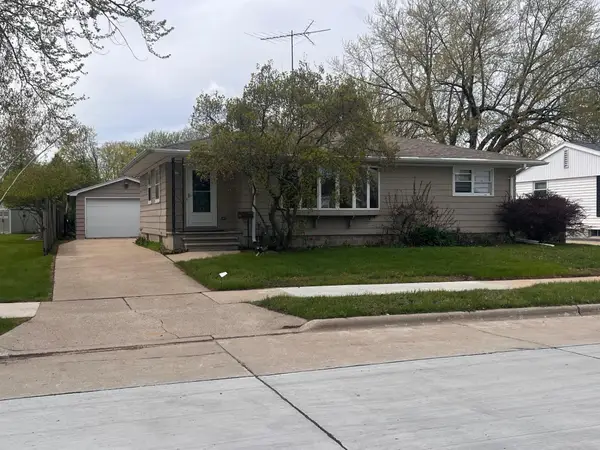 219 N Lark Street, OSHKOSH, WI 54902-4233