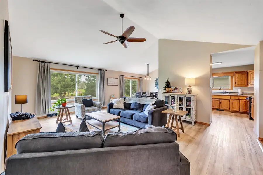 240 Alison Court, Wrightstown, WI 54180-1170 - #3
