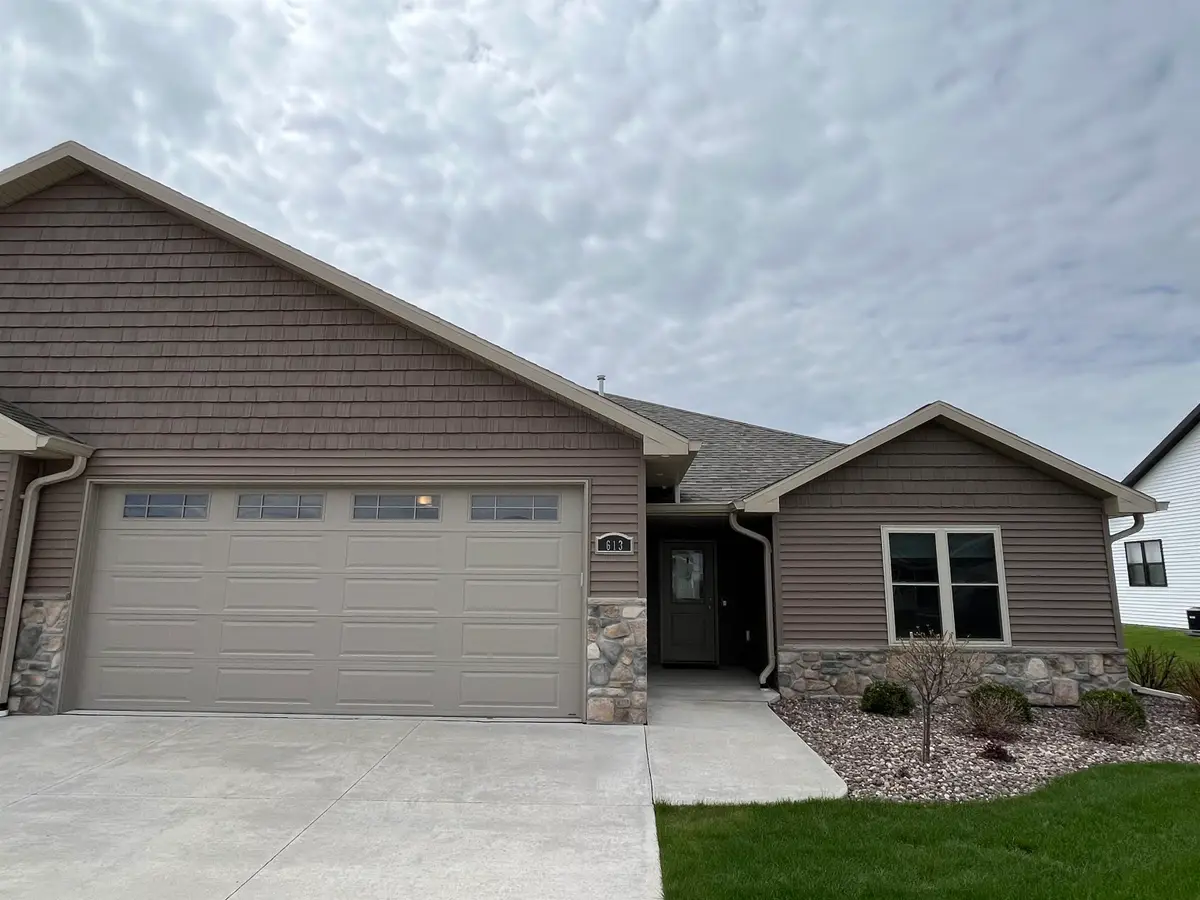 613 Hammen Court, Kaukauna, WI 54130-5510 - #1