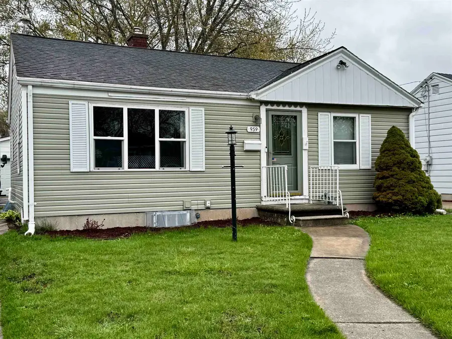 959 Waverly Place, Green Bay, WI 54304-9999 - #2