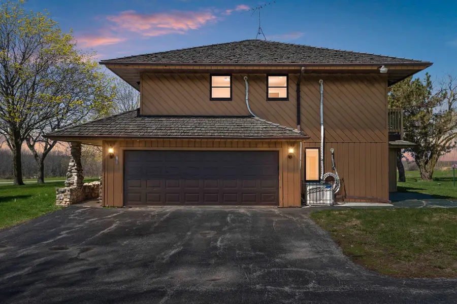 6165 Marys Road, Luxemburg, WI 54217-9101 - #2