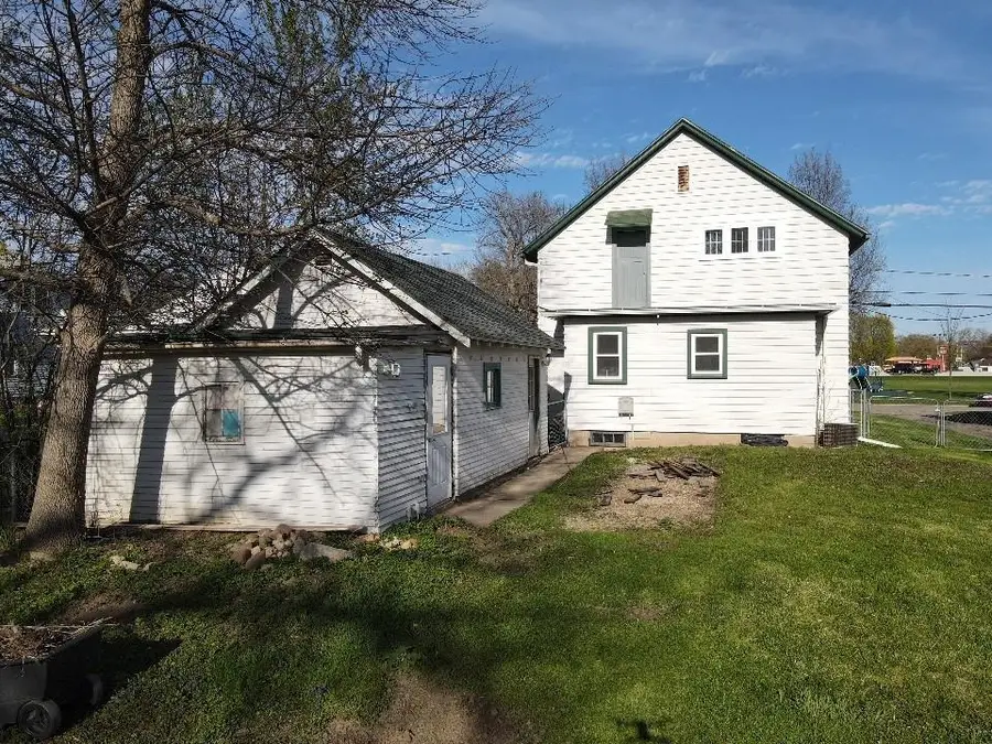 716 De Pere Street, Menasha, WI 54956 - #2