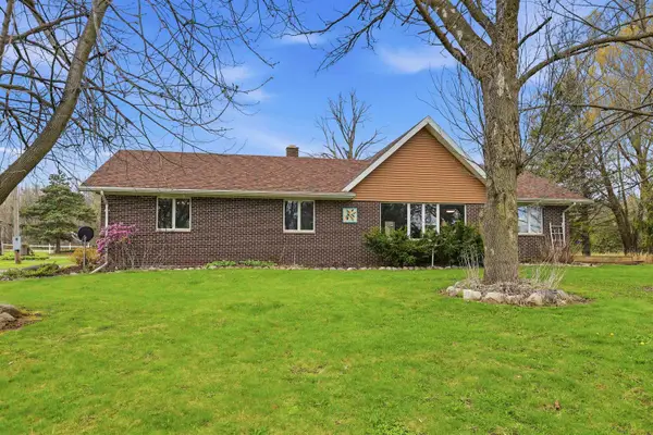 N5155 French Road, SEYMOUR, WI 54165-8351