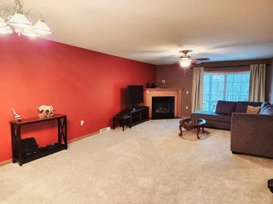 41 Scenic Circle, Fond Du Lac, WI 54935-4711 - #3