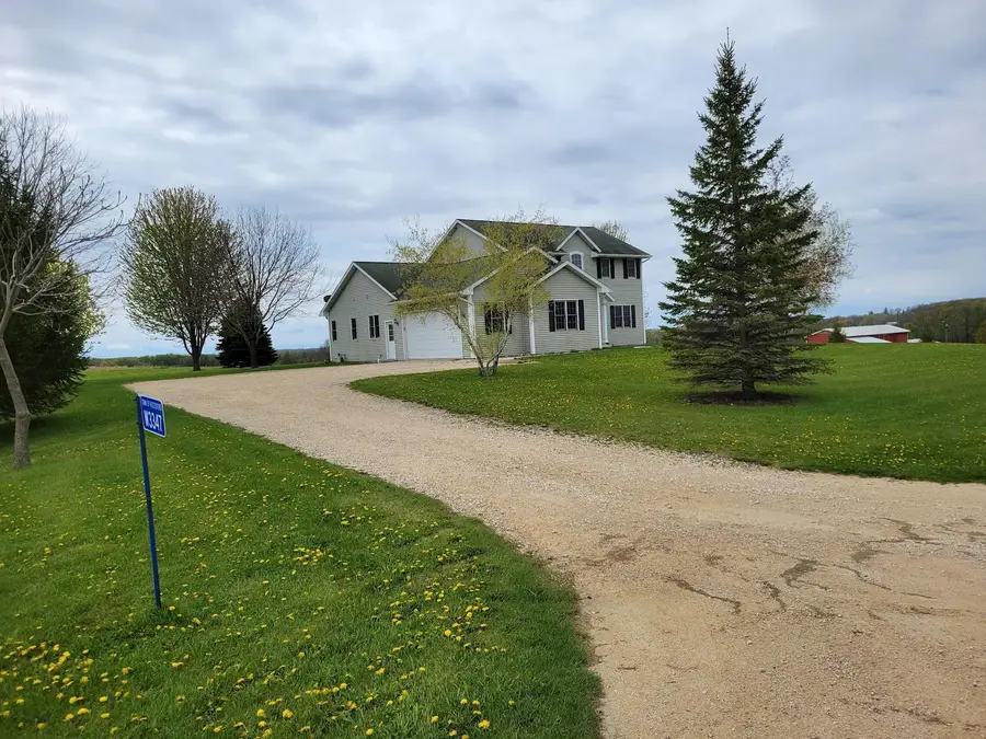 W3347 Oaklawn Road, Iron Ridge, WI 53035-9763 - #2