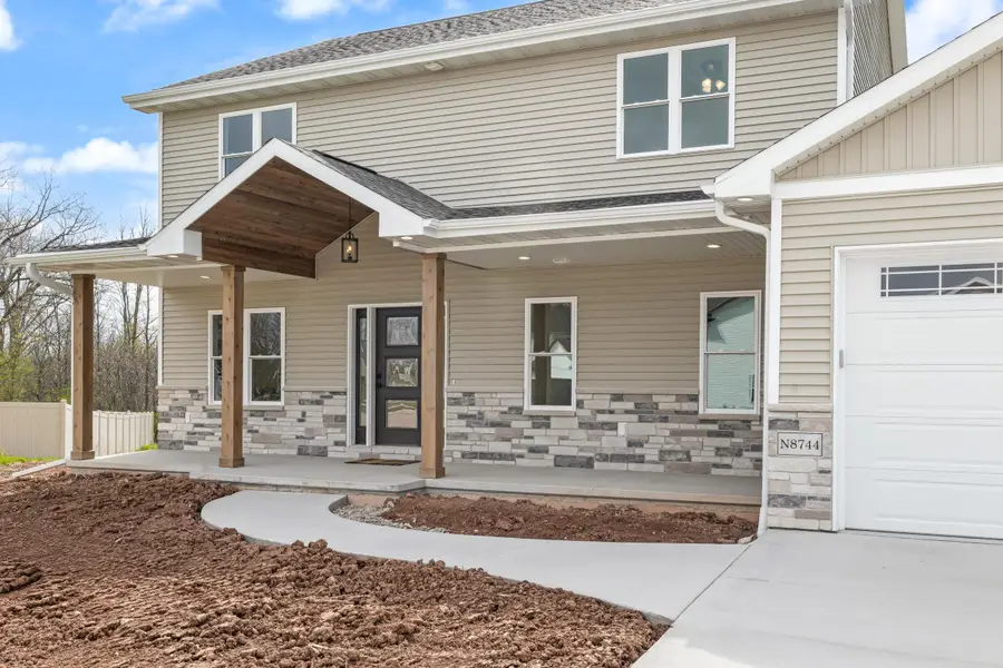 N8744 Connor Circle, Menasha, WI 54952-2387 - #2