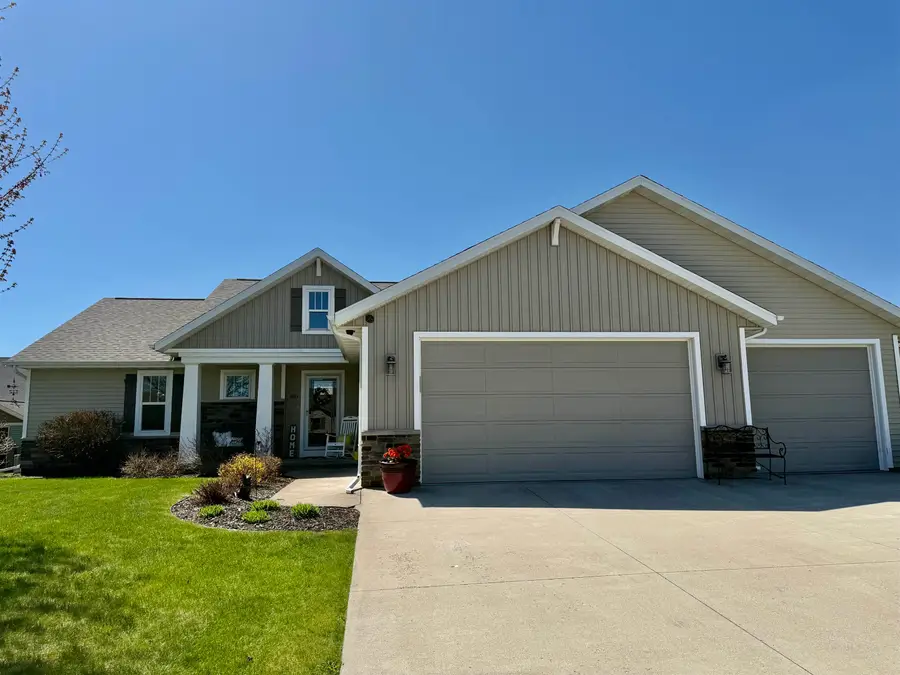 4873 W Jack Pine Court, Appleton, WI 54913 - #2