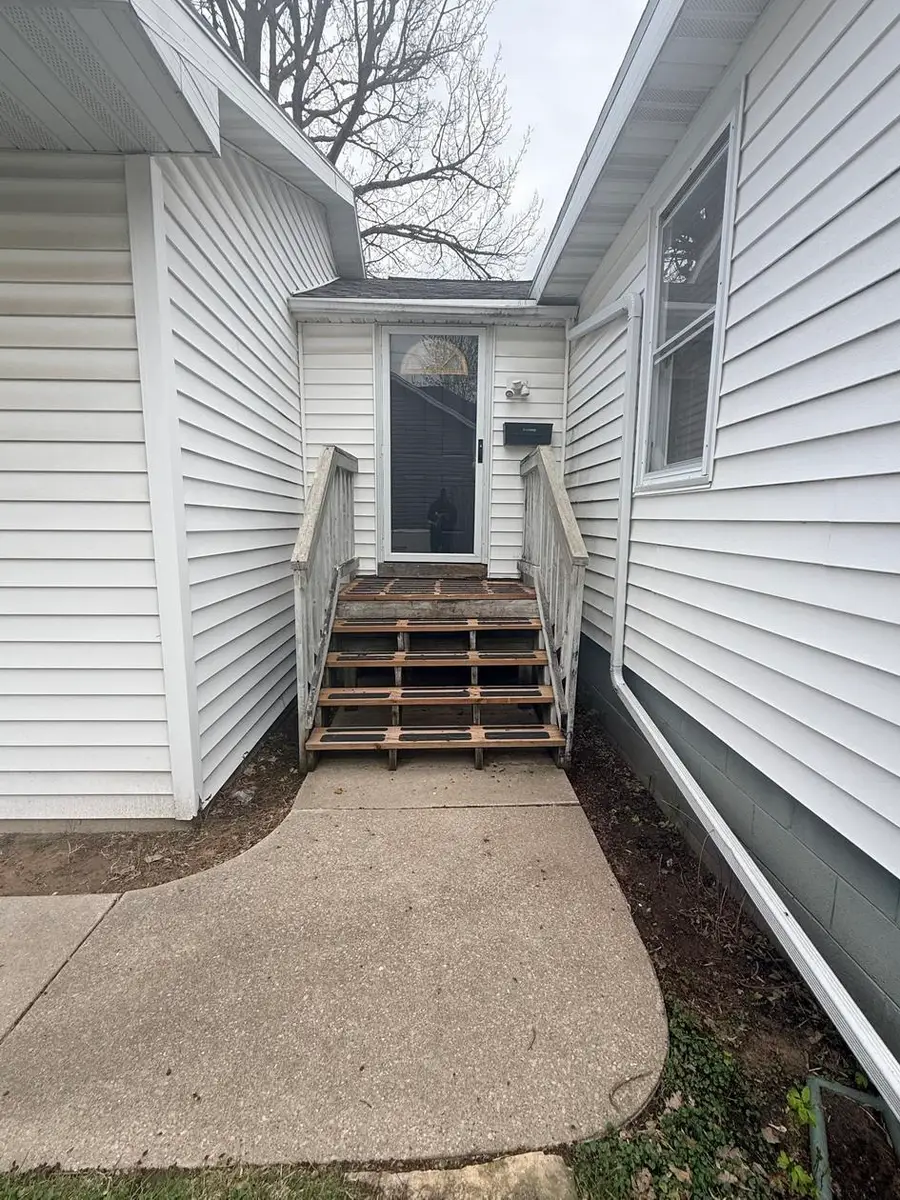833 Phoebe Street, Green Bay, WI 54303 - #2
