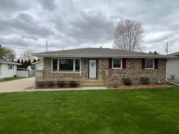 512 Jeffery Street, COMBINED LOCKS, WI 54113-1304