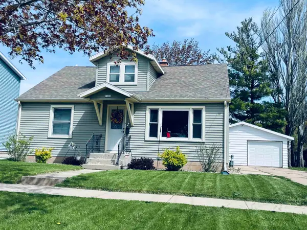 1126 Taft Avenue, OSHKOSH, WI 54902