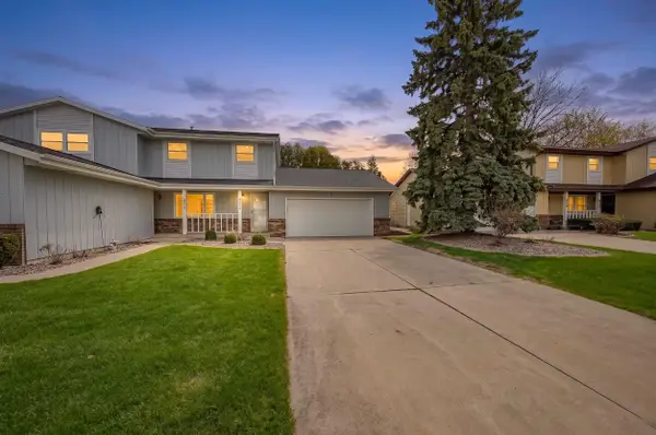 422 Silver Spring Drive, GREEN BAY, WI 54303