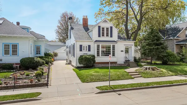 1119 E Parkway Avenue, OSHKOSH, WI 54901-4678