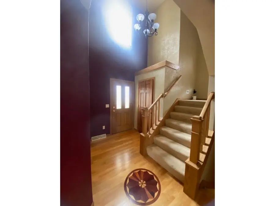W5912 Blue Bonnet Drive, Appleton, WI 54915-5654 - #2