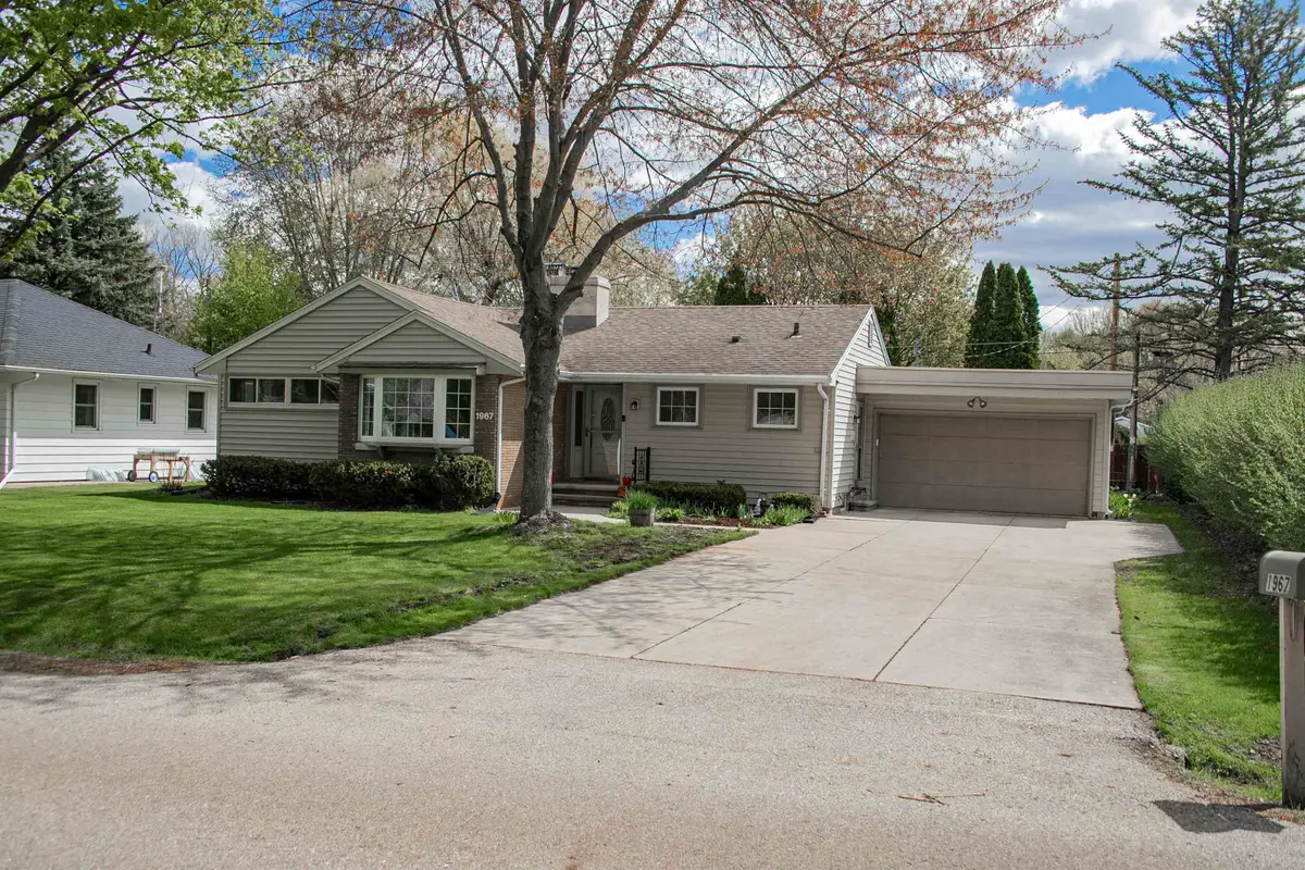 1967 Palisades Drive, Appleton, WI 54915-1024 - #1