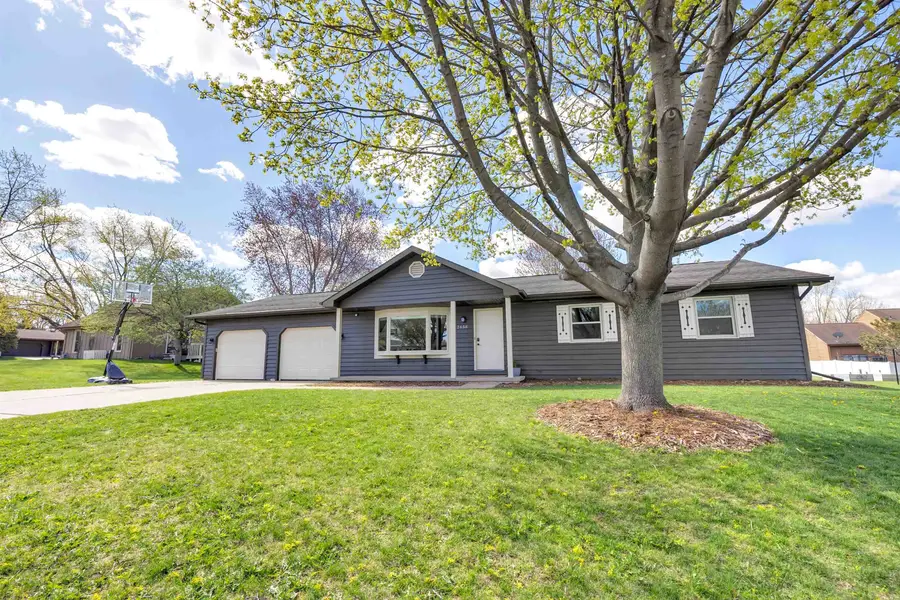 2658 Greenbrier Road, Green Bay, WI 54311 - #3