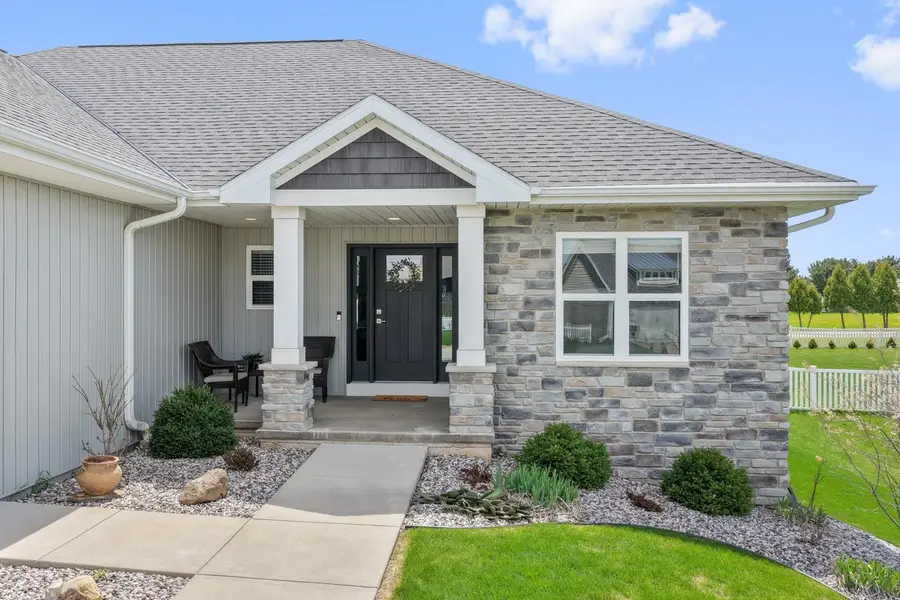 3492 Mayapple Drive, Green Bay, WI 54311-3203 - #3