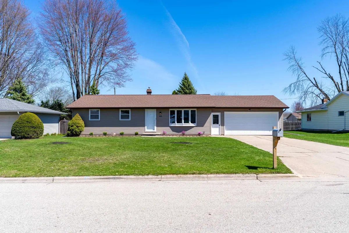 838 Marydale Drive, Green Bay, WI 54313-6922 - #1