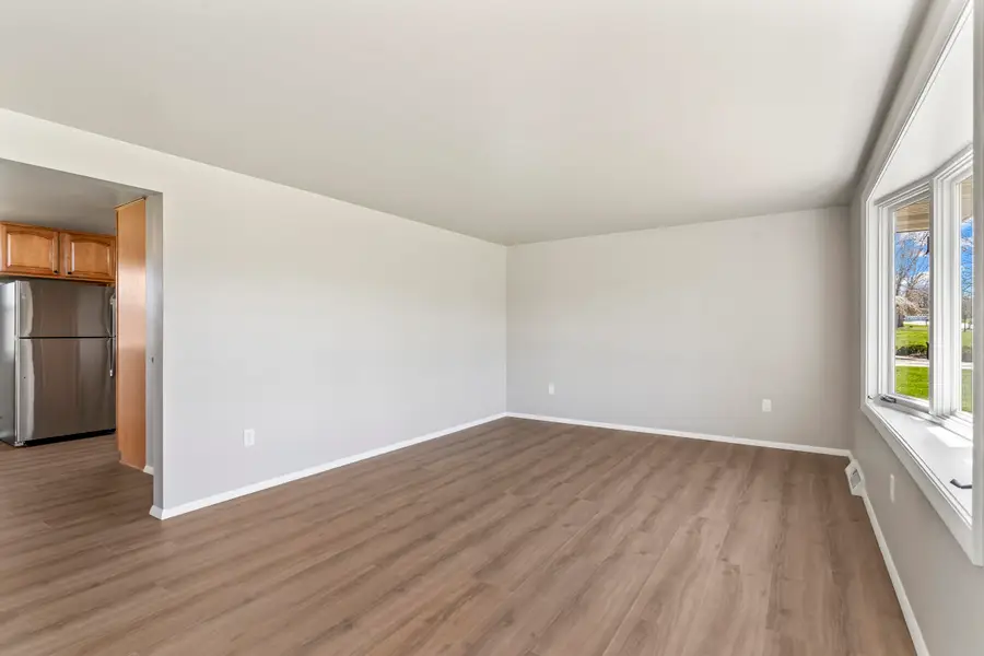 838 Marydale Drive, Green Bay, WI 54313-6922 - #3