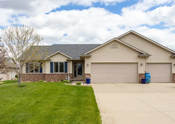 N1734 Hot Springs Court, GREENVILLE, WI 54942