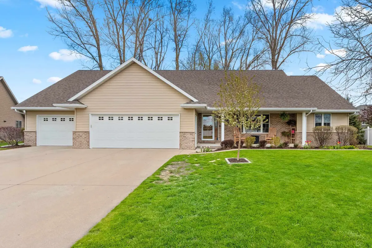 2460 Warm Meadows Drive, Green Bay, WI 54303-6025 - #1