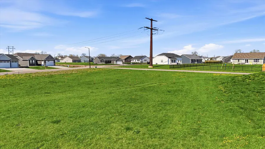 1535 Freedom Meadows Drive, Neenah, WI 54956 - #2