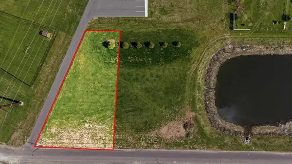 1539 Freedom Meadows Drive, NEENAH, WI 54956