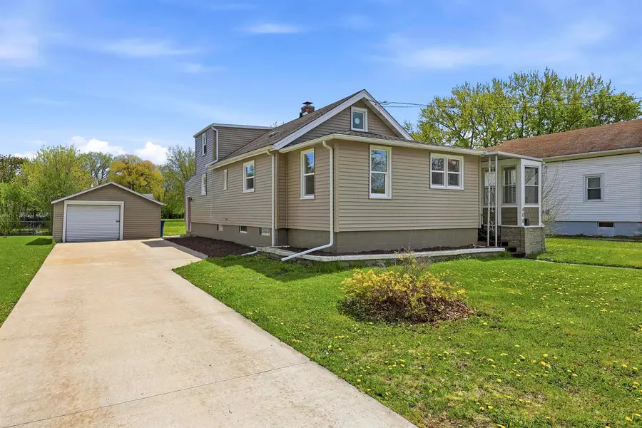 400 Dakota Street, Oshkosh, WI 54902 - #3