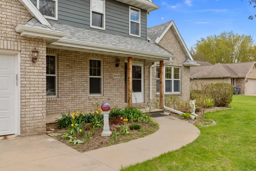 W6173 Long Court, Appleton, WI 54914 - #3