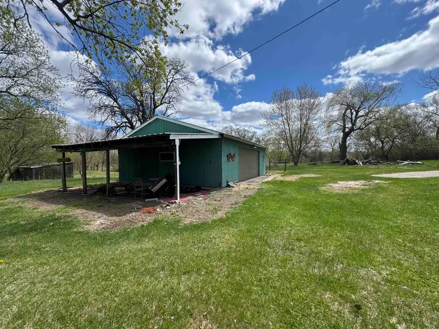 N6596 E Long Lake Road, Wild Rose, WI 54984 - #2