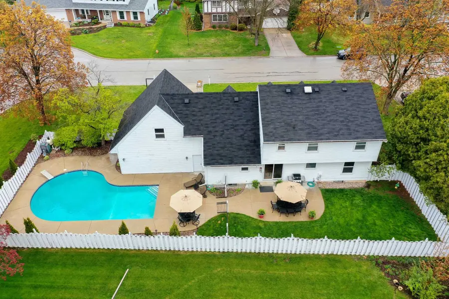 618 Bordeaux Rue, Green Bay, WI 54301-1428 - #2