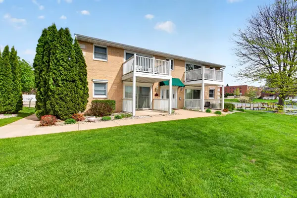 553 Gold Street #204, GREEN LAKE, WI 54941