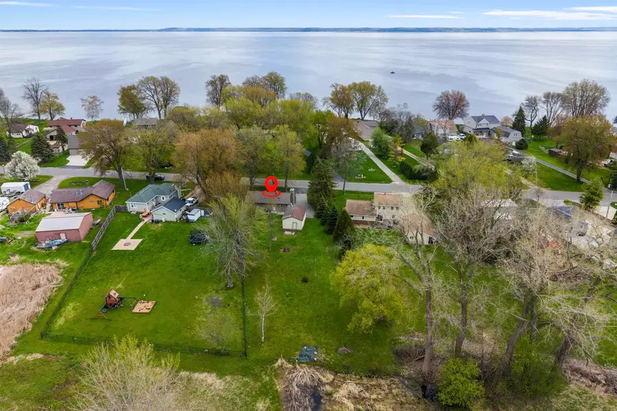 607 Hunters Point Road, Neenah, WI 54956-4905 - #2