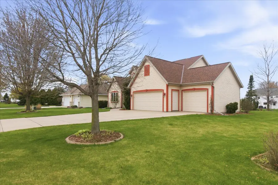 1730 Cinnabar Way, Bellevue, WI 54311 - #2