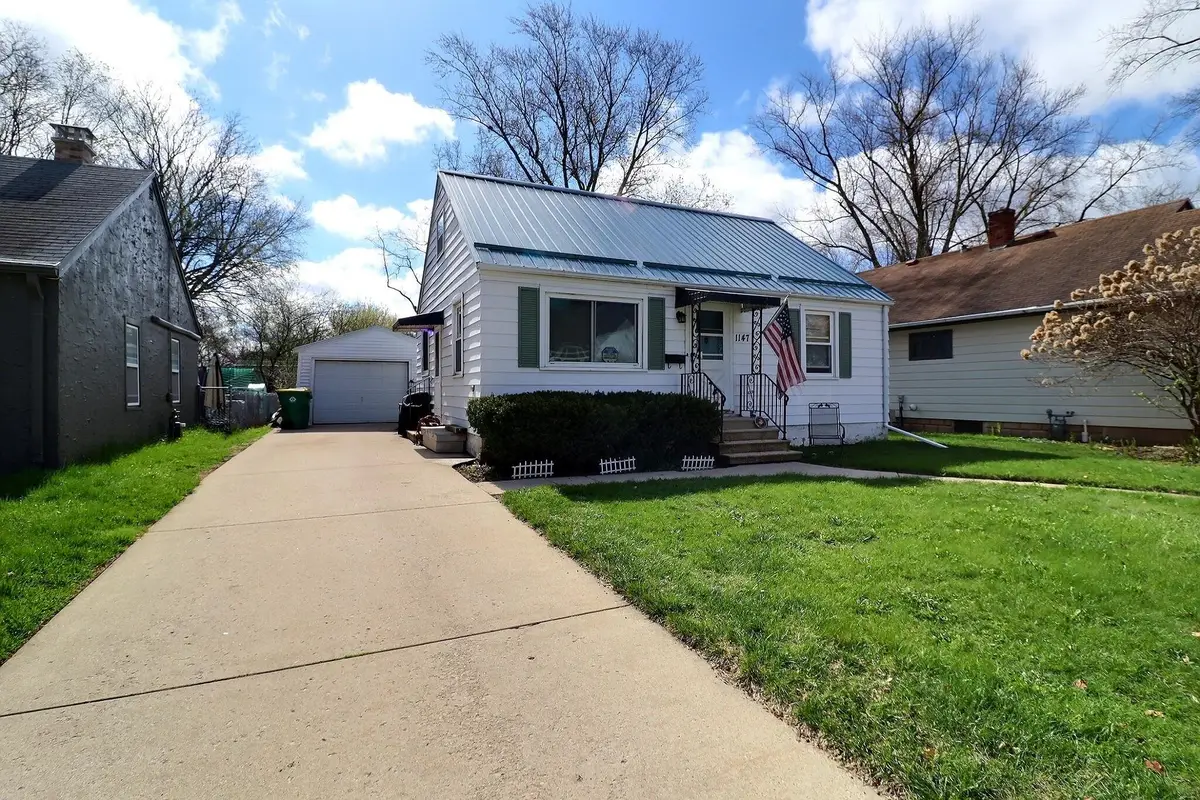 1147 Wirtz Avenue, Green Bay, WI 54304 - #1