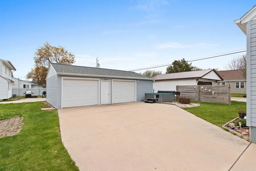 1299 Desnoyers Street, Green Bay, WI 54303 - #3