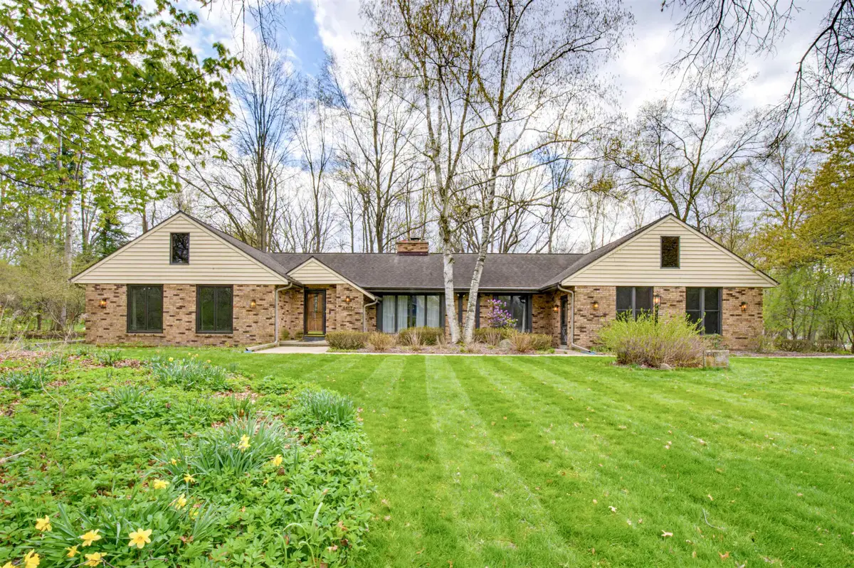 4417 Indian Trail, Green Bay, WI 54313 - #1