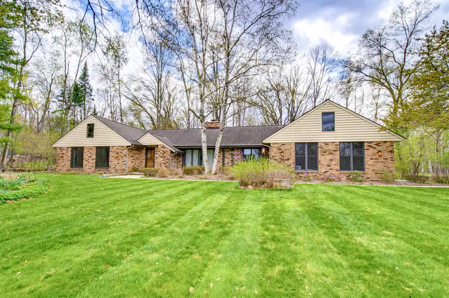 4417 Indian Trail, Green Bay, WI 54313 - #2