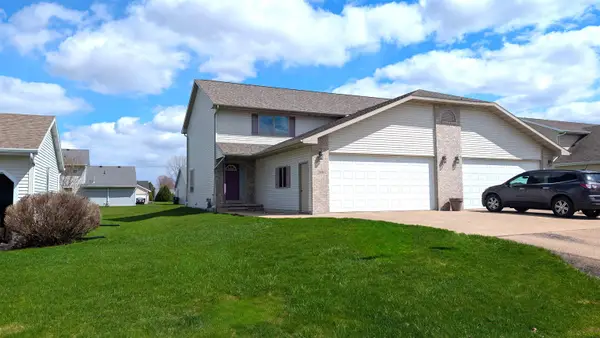 N280 Eastowne Lane, APPLETON, WI 54915