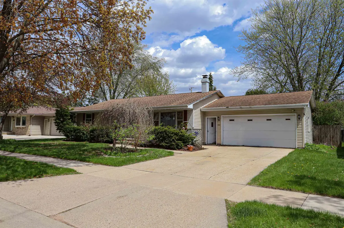 206 S Midpark Drive, Appleton, WI 54915 - #1