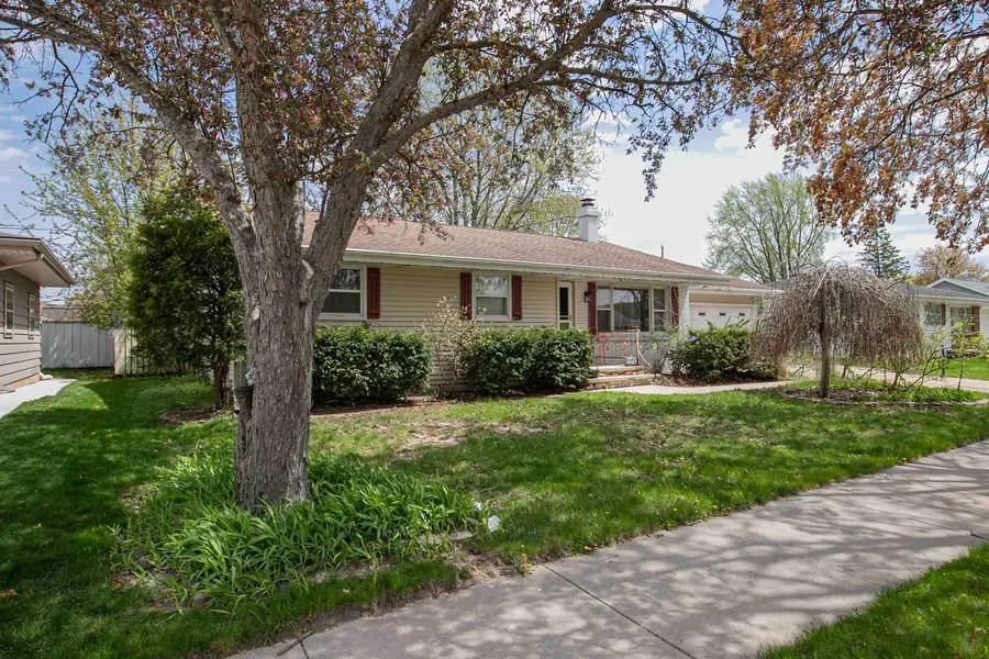 206 S Midpark Drive, Appleton, WI 54915 - #2
