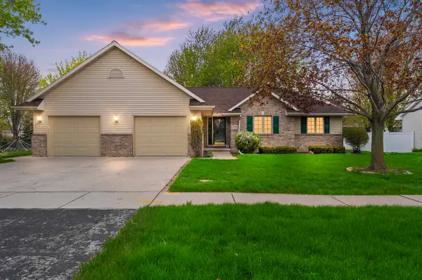 2298 Lost Dauphin Road, DE PERE, WI 54115