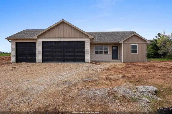 1900 Southland Lane, NEW LONDON, WI 54961